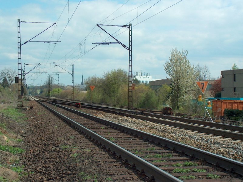 Die KBS 466 zwischen Wiesbaden-Schierstein und Wiesbaden-Biebrich; 15.04.2008
