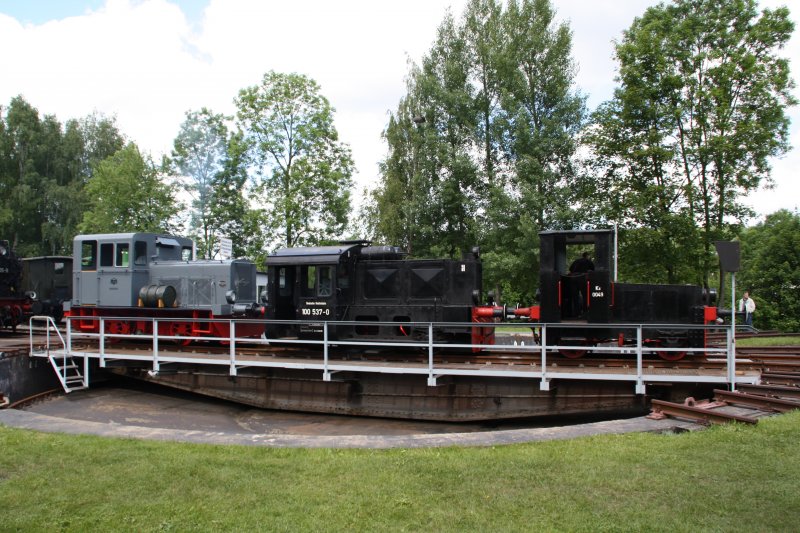 Die Kleinloks des Eisenbahnmuseum Schwarzenberg machen sich zur Paarade Bereit. (23.05.09)