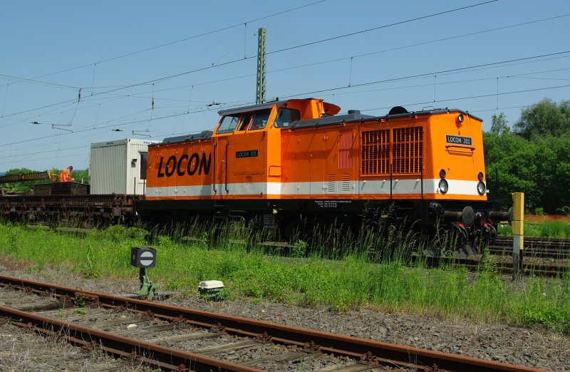 Die Locon 201 nach verrichteter Arbeit in Eschwege West. 25.05.2009.