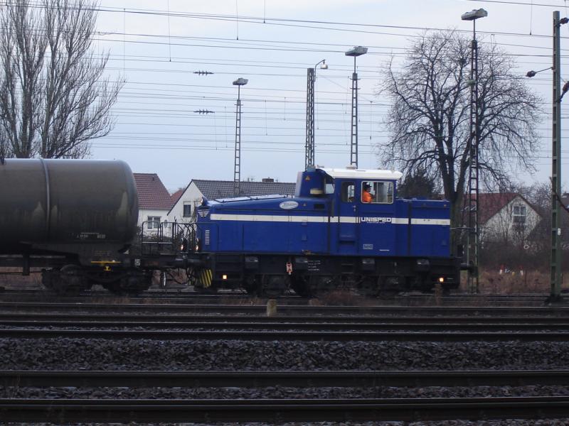 die Lok der Fa. Unisped wurde am morgen des 20.02.2006 auf dem Wormser Gterbahnhof beobachtet wie sie den Kesselzug bespannte, Luft pumpte und in Richtung Wormser Hafen abfuhr.