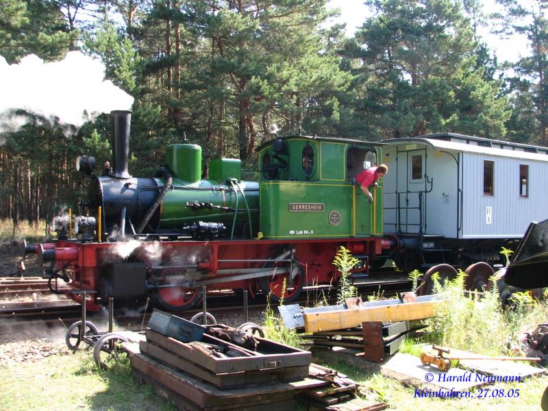 Die Lok  Gerresheim . 1911 in Dsseldorf bei Hohenzollern gebaut, war sie die Traumneuanschaffung 2005 (gekauft in der Schweiz). Sie soll nun bei besonderen Fahrten den historischen P-Zug ziehen. 27.08.05 