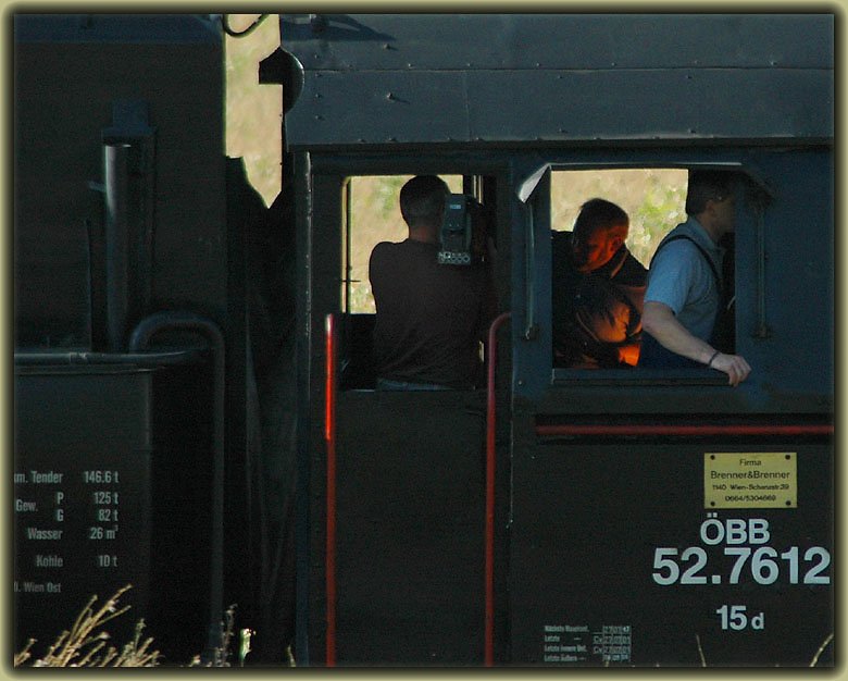 Die Lokmanschaft der B&B Lok 52.7612 wurde am 23.9.2006 von einem SWR Filmteam begleitet.