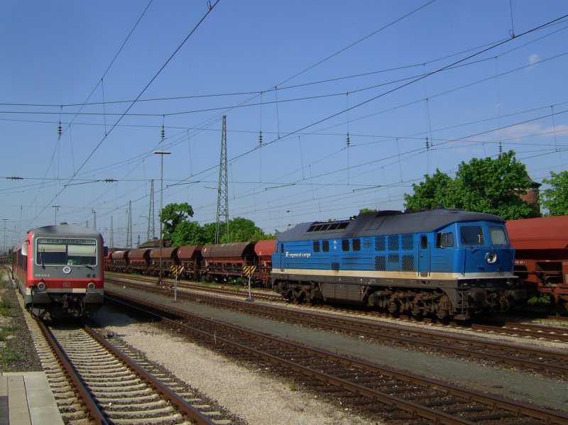 Die Ludmilla der Regentalbahn und der 628 424 am 13.05.2008 in Lichtenfels 