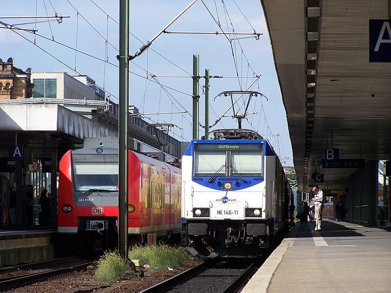 Die ME-146 11 steht abfahrbereit nach Gttingen im Hbf Hannover. 20.09.08