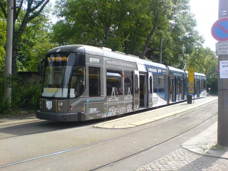 Die Messstraenbahn der DVB auf der Linie 6 in Niedersedlitz. 14.05.2009