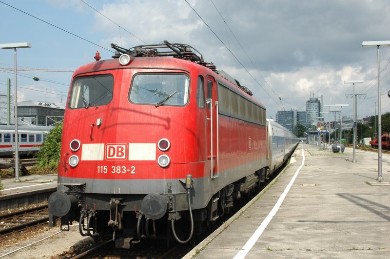Die nachtaktive 115 383 am 16.08.08 in Mnchen Ost
