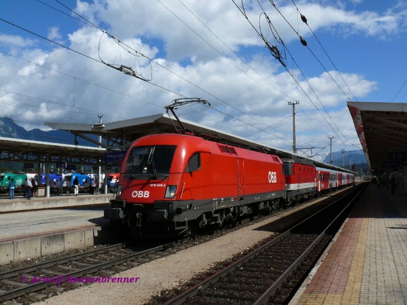 Die BB 1016-045 (vor der 1144-244) mit REX1504 von Schwarzach-St.Veit nach Innsbruck bei der Ausfahrt aus Wrgl.

24.08.2008 Wrgl