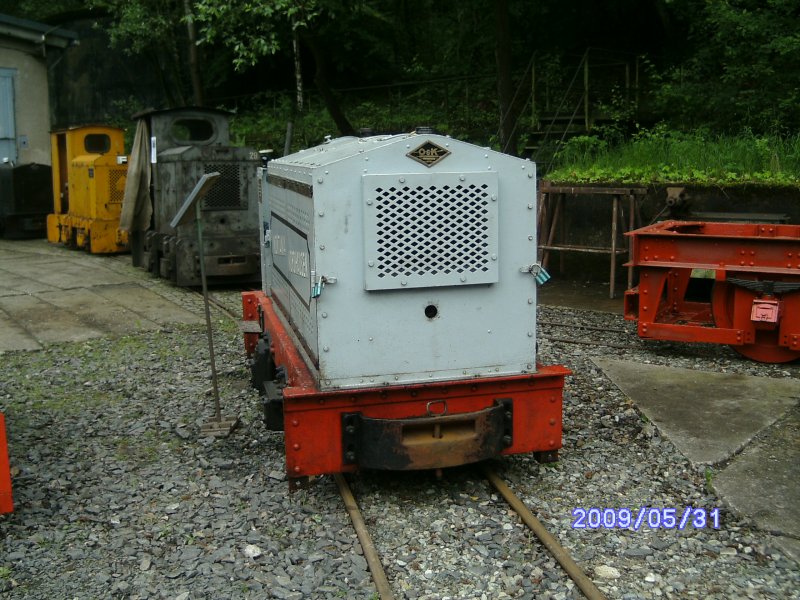 Die von O&K Abteilung Montainer Nordhausen gebaute Benzinlok.