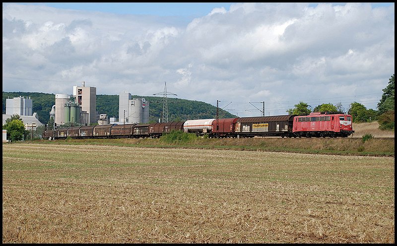 Die orientrote 140 024 zog im August 2008 diesen gem.Gterzug in Richtung Wrzburg. Aufgenommen bei Karlstadt.