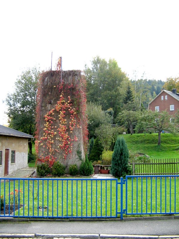 Die Pfeiler und Widerlager des einst 97m langem Ehrenfriedersdorfer Viaduktes stehen noch, 03.10.07 Leider war das Wetter an diesem Tag bescheiden...