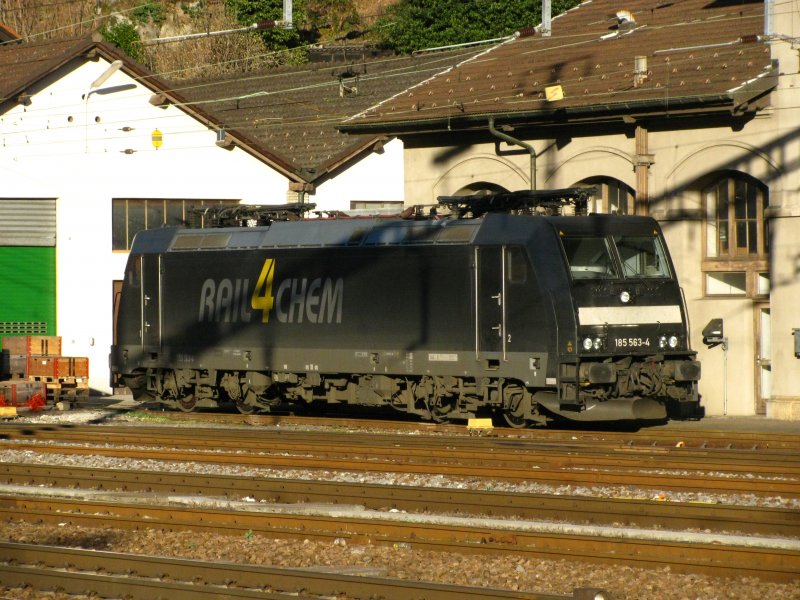 Die R4C BR 185 583 stand am 13.03.2009 in Bellinzona.