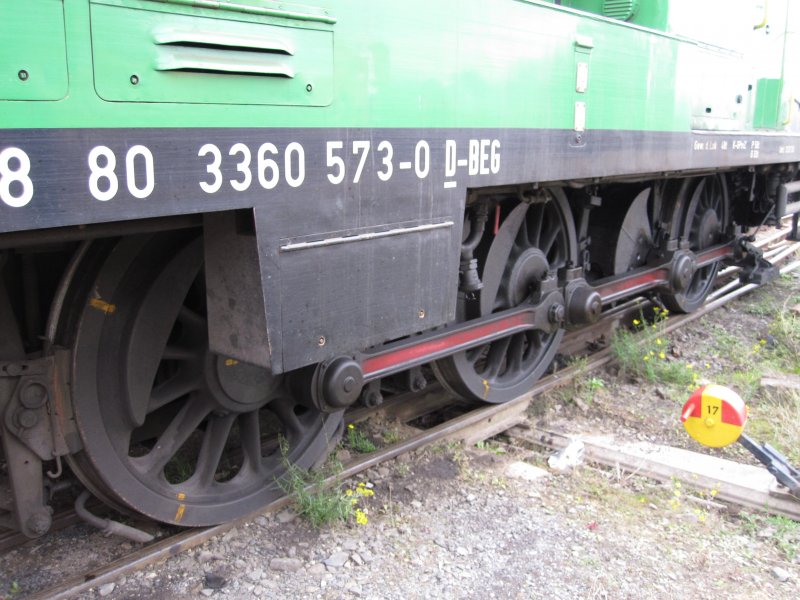 Die Rder der Diesellok D6 (BR 360)der Brohltalbahn.