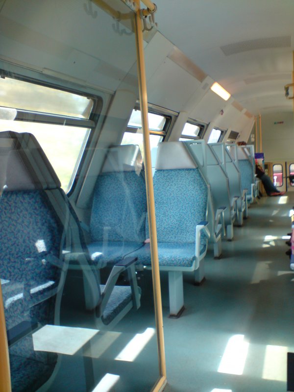 Die Regio-Bahn von Hoyerswerda nach Dresden von innen.
Aufgenommen am 13.05.09