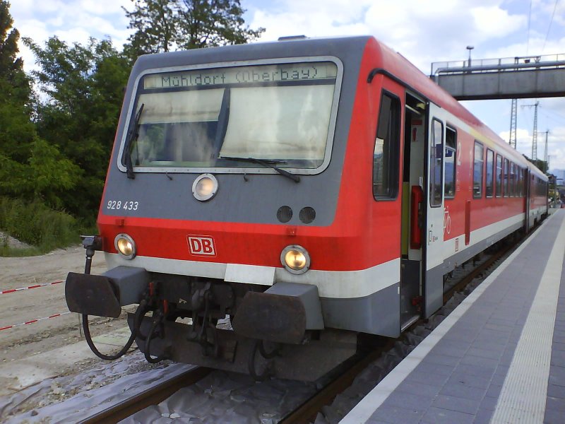 Die in Rosenheim stehende BR 928 nach Mhldorf(Oberbayern)