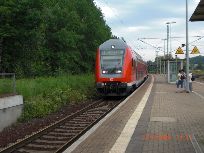 Die S1 nach Meien Triebischtal in Heidenau - Grosedlitz. 21.05.2009