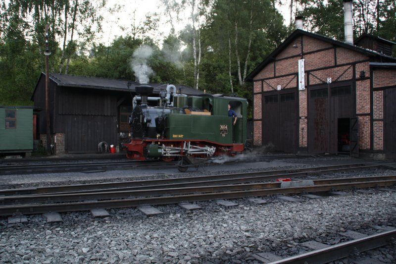 Die schsische Nachbau IK 54 am Abend des 15.07.09 vor dem Jhstdter Lokschuppen.