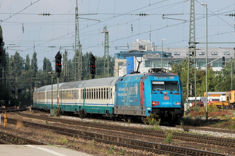 Die Selbstentklebung der Unicef. Heute: Am 23.08.09 in Mnchen Ost