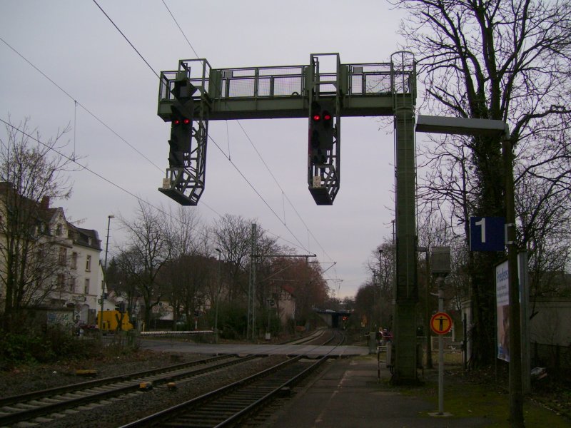 Die Signalbrcke in Wiesbaden-Biebrich; 15.01.2008