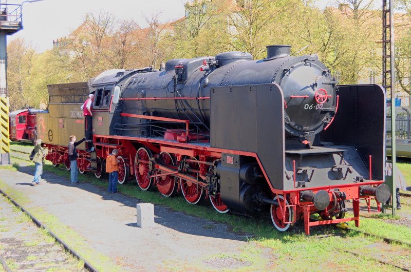 Die Slowenin 06-013 von ihrer wahrscheinlich sch�nsten Seite, nur leider ihrer  Augen  beraubt... bzw. vor Langfingern gesch�tzt aufbewahrt... 