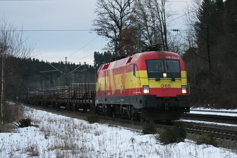 Die spanische EM Lok 1116 232 mit dem 47828 am 28.02.2009 in Aling.