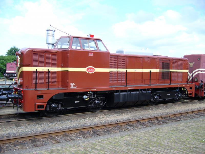 Die spezial-version der NS 24/2500 serien, die 2530 Bischoff nach grorenovation