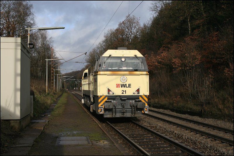 Die strkste Bierkiste der Welt ;-) Die Bierkiste WLE21 fhrt von Hagen komment Richtung Siegen. (01.12.2007)