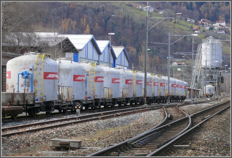Die typischen RhB Mohrenkpfe in Landquart. (21.11.2007)