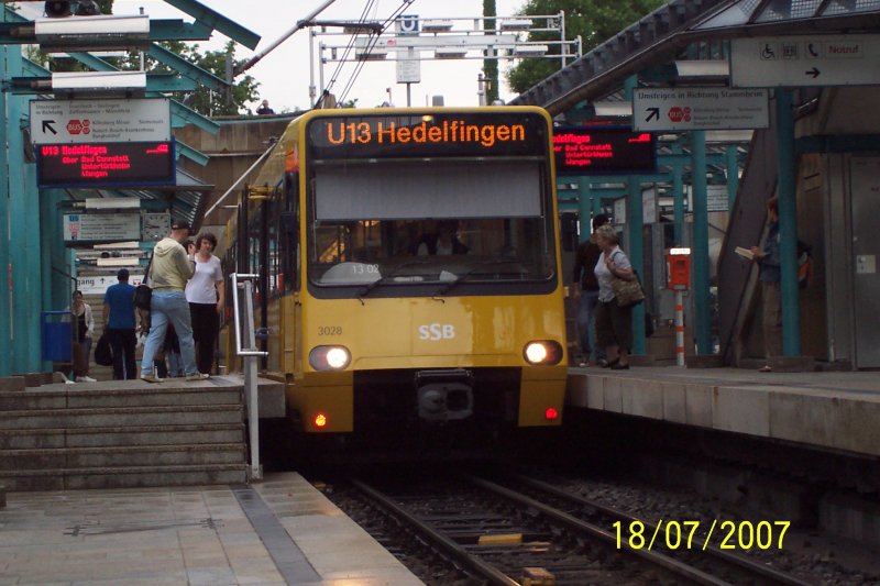 Die U13 nach Hedelfingen wurde am Pragsattel in Stuttgart-Zuffenhausen fotografiert. 18.7.2007