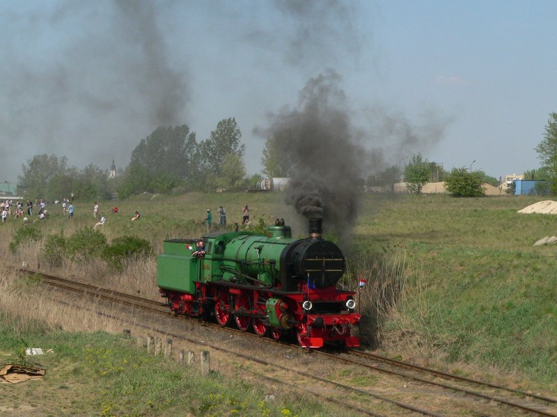Die ungarische 109.109 der MAV auf der Dampflokparade am 28.4.2007 in Wolsztyn.