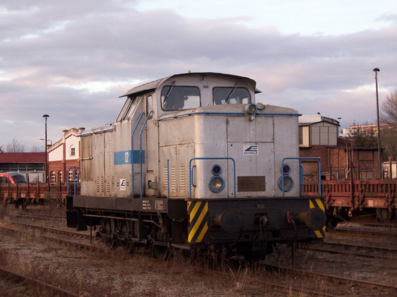 Die V60.02 der Eichholz, steht im Bw Gera (vor Lokschuppen1), am 18.01.2006