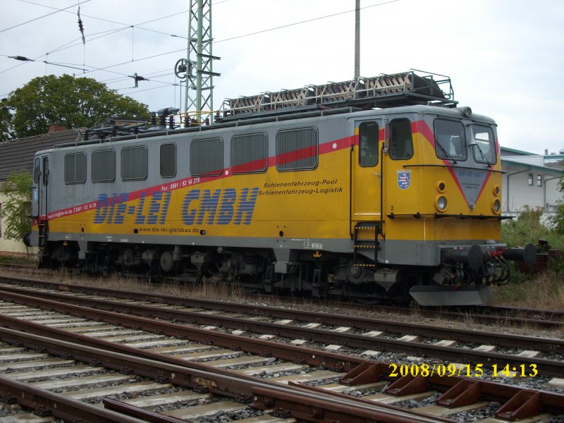 Die von der WAB angemietete 142 133 jetzt bei der DIE-LEI GmbH am 15.09.2008 in Bergen/Rgen.