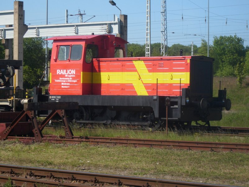 Die Werklok 5 am 22.05.2008 in der Einsatzstelle Mukran.