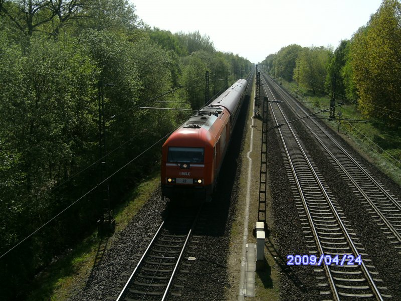 Die WLE 22 zieht ein Sonderzug aus Richtung Bremen nach Hamburg bei Tostedt am 24. April 2009
