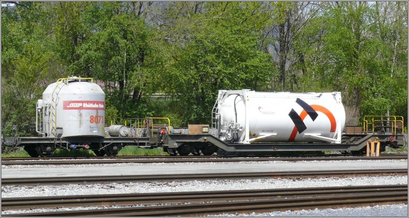 Die Zeit der  Mohrenkpfe  scheint abzulaufen, aber grssere Behlter bentigen auch grssere Wagen. (27.04.2008)