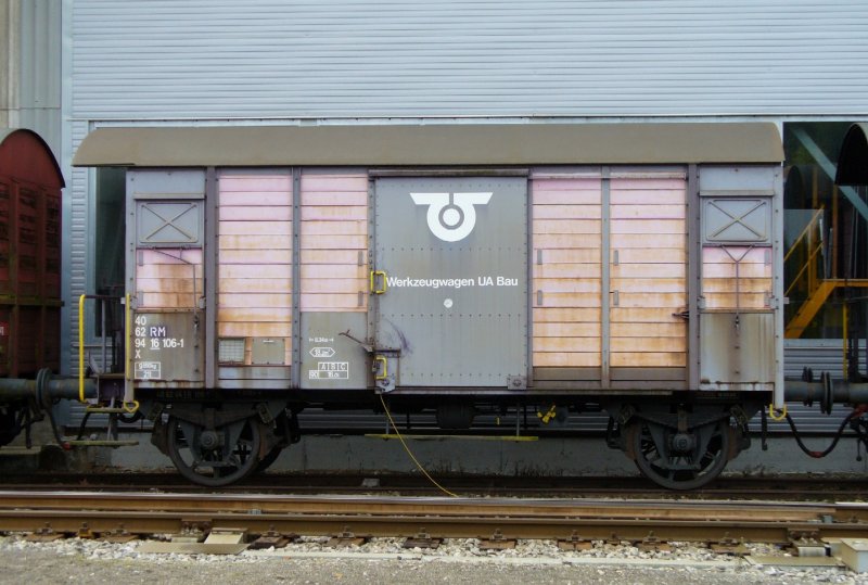 Dienstwagen / Werkzeugwagen Bau.. X 40 62 94 16 106-1 abgestellt in Oberburg am 07.10.2006
