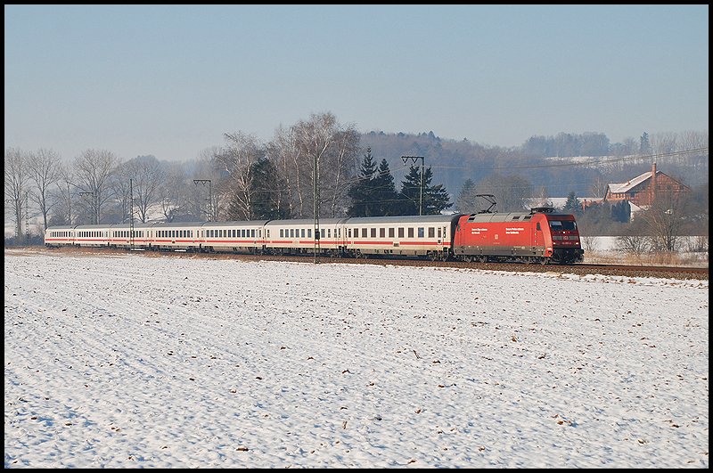 Diese 101er zog im Januar 2009 einen InterCity nach Nrnberg Hbf. Dabei wurde sie zwischen Essingen(b.Aalen) und Aalen auf den Chip gebrannt.