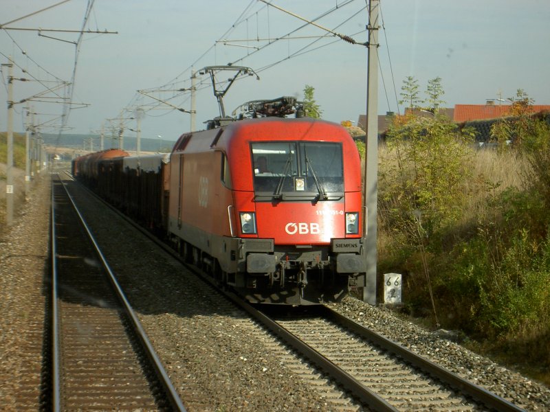 Diese Aufnahme entstand im Oktober 2006 auf der Semmeringstrecke, in der Nhe von Neunkirchen