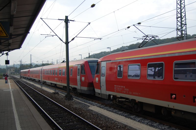 Diese Dreiertraktion der BR 611 durchfuhr am 20.09. den Bahnhof von Plochingen.
