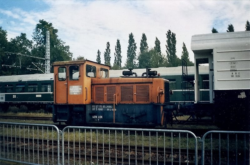 Diese ehmalige Werklok rangierte im September 2007 bei der Lokausstellung im ehmaligen Bw Berlin Schneweide.