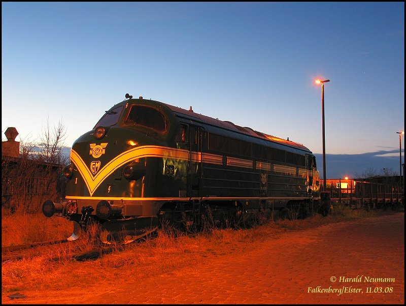 Diese NOHAB (Mr.1131) erhielt einen neuen grnen Lack und ist nun in Falkenberg/Elster im Bauzugeinsatz. Falkenberg/E., 11.03.08. REV: LHL 03.03.08