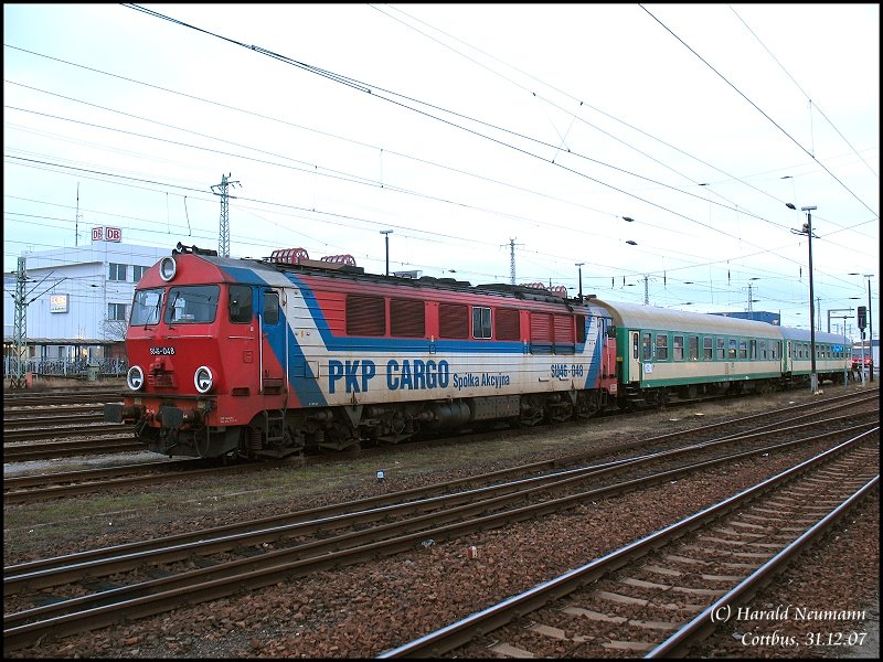 Diese SU46 wird, nachdem sie EC241 nach Cottbus gebracht hat, diese RB zurckfahren. Cottbus, 31.12.07