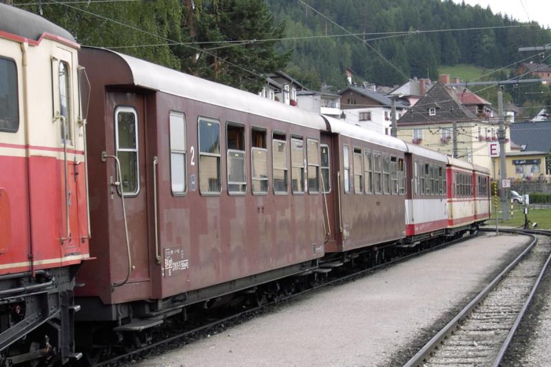 Diese Zugzusammenstellung ist ein typisccher  Eilzug  auf der Mariazellerbahn.