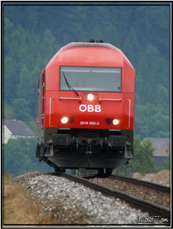 Diesellok 2016 055 f�hrt von P�ls nach Zeltweg.Fohnsdorf 22.06.2006