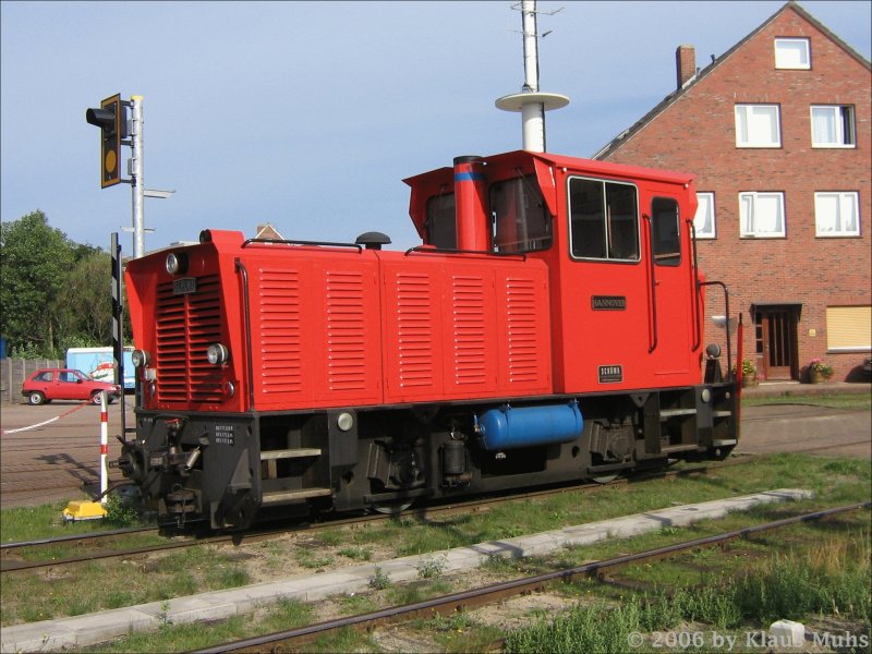 Diesellok  Hannover  der Borkumer Kleinbahn wartet am 13.08.2006 auf Ihren nchsten Einsatz.