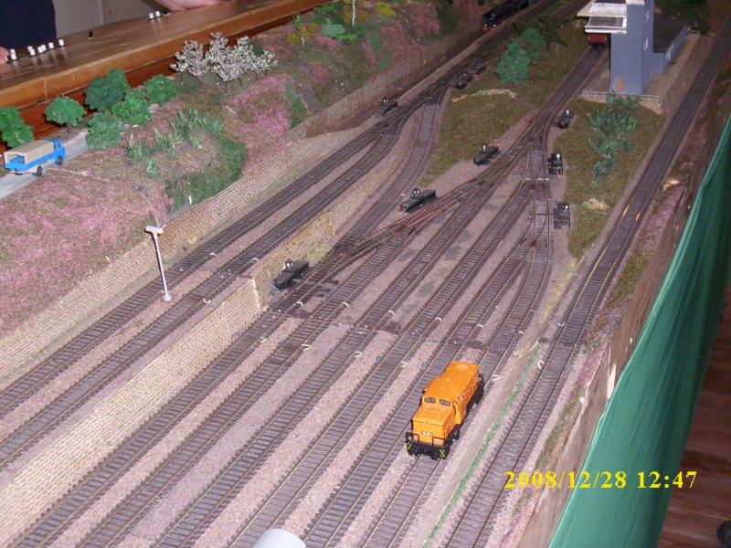 Diesen H0-Rangierbahnhof baute der Modellbahnclub aus Thale nach und zeigte Diesen bei der Modellbahnausstellung am 28.Dezember 2008 in Sassnitz.