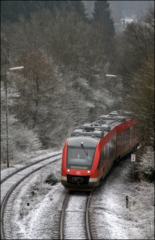 Dieser 648er erreicht als RB52 (RB 29280)  VOLMETALBAHN  von Ldenscheid komment den Bahnhof Brgge(Westf). (01.01.2009)
