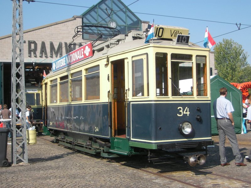 Dieser alte Straenbahnwagen war am 23.09.07 zum Luxembourg Classic Transport Day beim  Tramsmuse  in Hollerich ausgestellt.