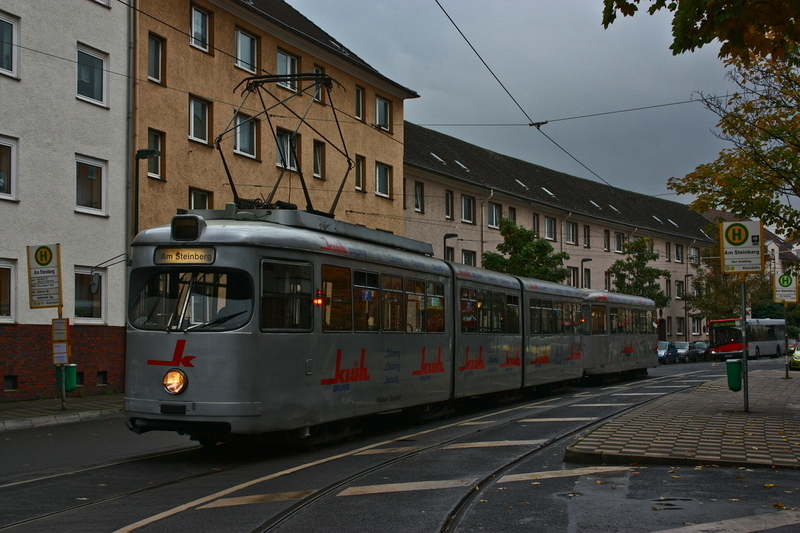 Dieser Einr�cker wird gleich R�ckw�rts in den Betriebshof Am Steinberg einfahren.