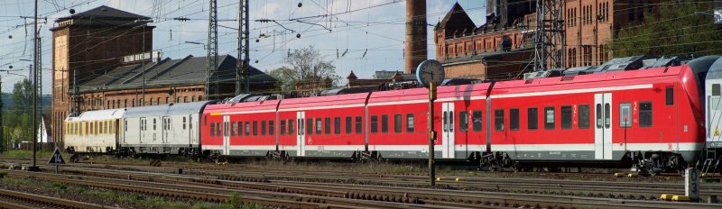 Dieser ET 440 LIREX stand heute (29.04.08), eingereiht in einen Mezug, gezogen von 120 501-2, im Bf Bamberg.