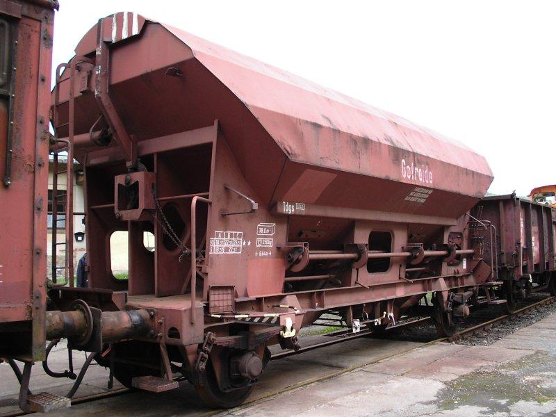 Dieser Sch�ttgutwagentyp mit geschlossenen Dach wurde zum Transport von Getreide verwendet und geh�hrt jetzt zum Wagenpark des Schwarzenberger Museums